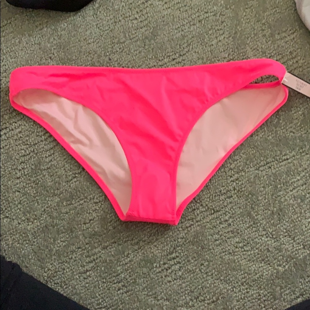 Victoria’s Secret swim cheeky bottom in hot pink M
